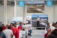 BUD-布達(dá)佩斯空運(yùn)-通過了一個(gè)重要的里程碑大型倉庫建筑已經(jīng)完