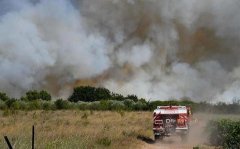 法國連發多起火災：過火面積超800公頃 1名飛行員遇難-香港國際快遞