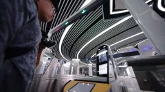 大興機場線可刷臉入站 設商務座專用閘機-青島國際快遞