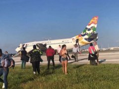 開曼航空客機貨艙冒煙 乘客通過滑梯撤離飛機-空運價格