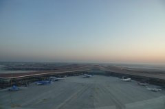 即將開航！大興機(jī)場七架飛機(jī)等待起飛-美國航空