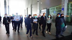 麥迪納空運(yùn)價(jià)格澳門機(jī)場(chǎng)新任執(zhí)委會(huì)成員實(shí)地考察凼仔客運(yùn)碼頭 研究第二候機(jī)