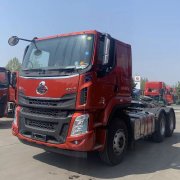 
物流網(wǎng)2.8m平頂駕駛室，自重輕至7.6T的乘龍H5平頂牽引車了解下？