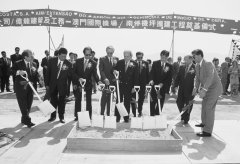 深切哀悼股東及前董事會副主席何鴻粲博士
-國際航空貨運(yùn)