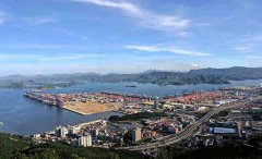 五艘20萬噸級船舶同時靠泊！打造大灣區國際航運關鍵，鹽田港展示“硬核”實