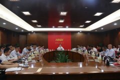 海航團體召開學(xué)習(xí)貫徹全國兩會精神專題會議 努力推動風(fēng)險化解工作