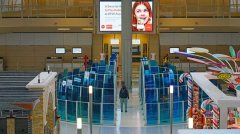  達拉斯國際機場正與美國航空合作
-意大利海運