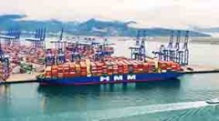 <b>現代商船從跨太平洋航線上盈利了！
-中歐班列公司</b>