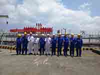 在駁船噸位、性能和加油泵速方面差距較大
-鄭州空運公司