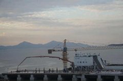 風大、浪高、流急、巖硬的復雜施工環境與惡劣建設條件
-國際貨代公司