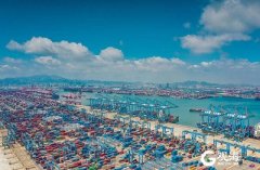 山東港口青島港“登頂”東北亞 集裝箱吞吐量超越釜山港位居全球第六
-歐洲雙